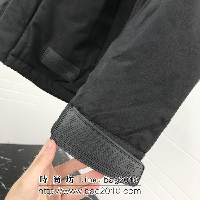 PRADA普拉達 2018ss冬季新品 官網同步 撞色連帽夾克 羽絨內膽 男款外套  ydi1899